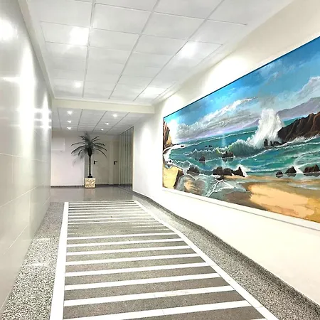 Апартаменты Marinasunbeach Fragata 1a Торевьиа