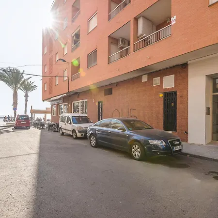 Апартаменты Marinasunbeach Fragata 1a Торевьиа